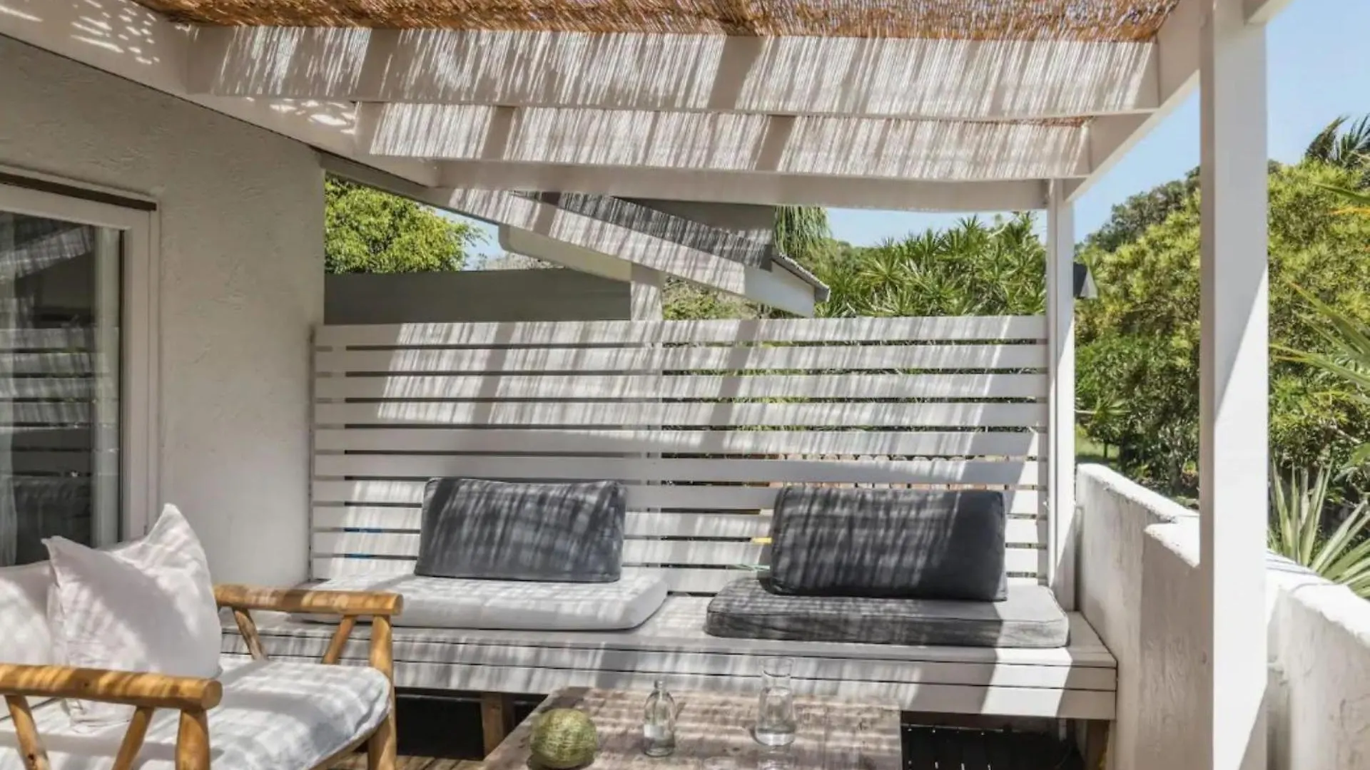Apollo House & Studio Villa Byron Bay Holiday home